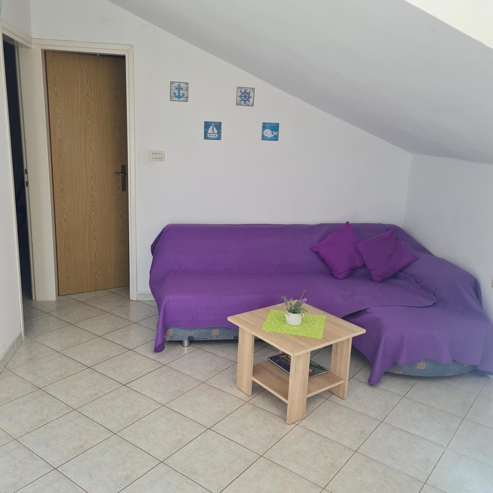 Apartment Karuza Rukavac Вис Стая снимка
