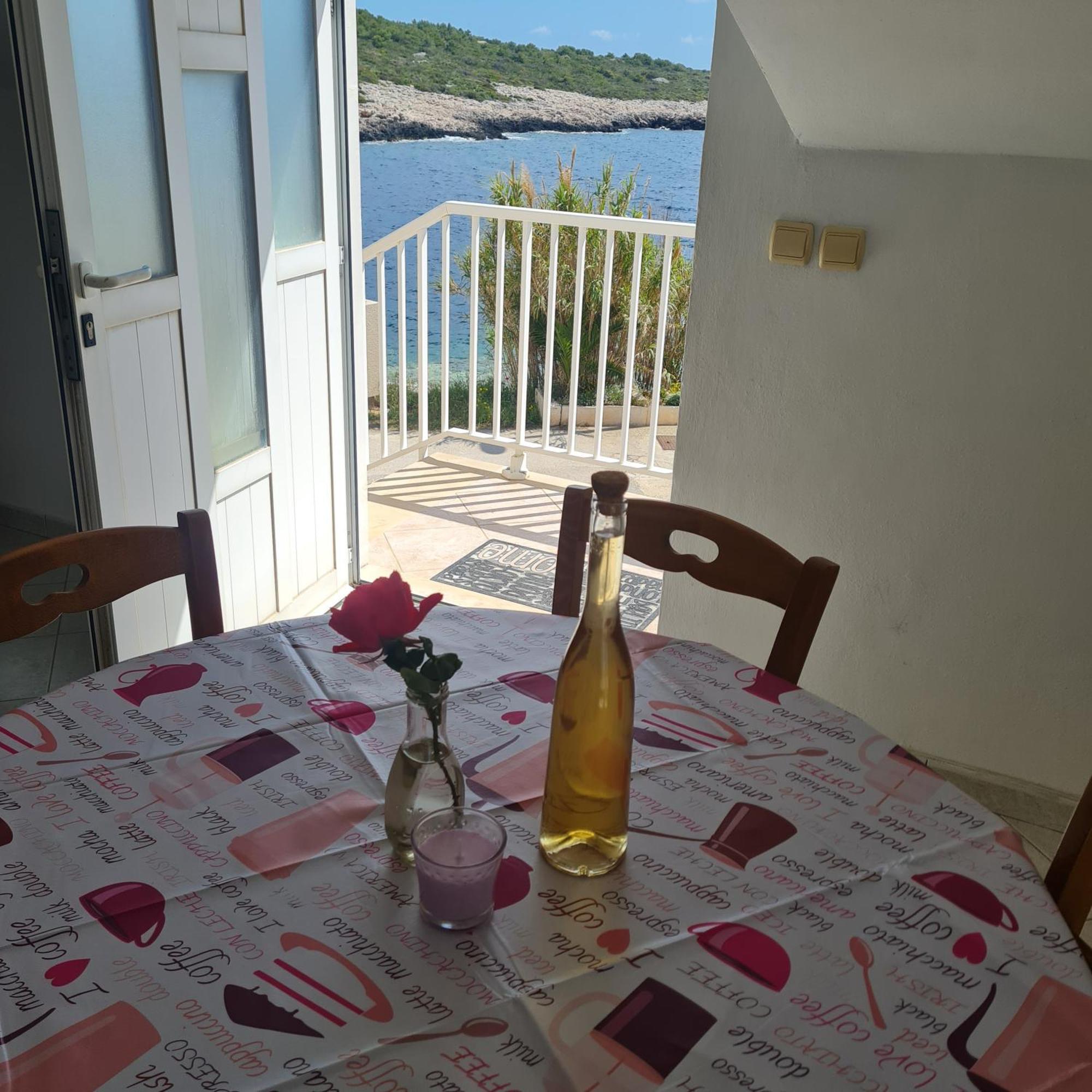 Apartment Karuza Rukavac Вис Стая снимка