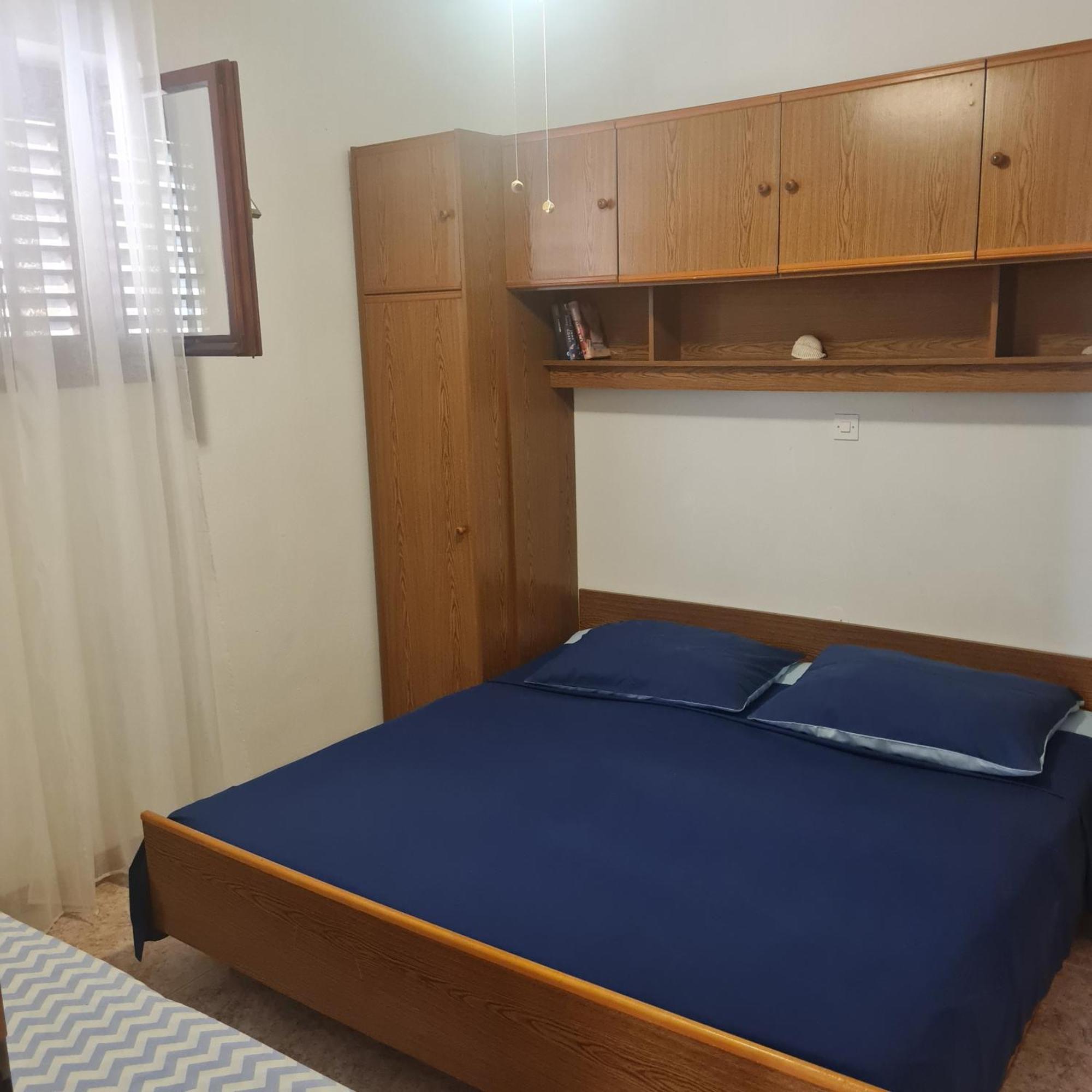 Apartment Karuza Rukavac Вис Стая снимка