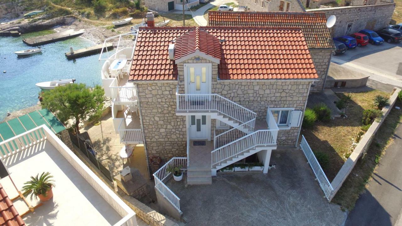 Apartment Karuza Rukavac Вис Екстериор снимка