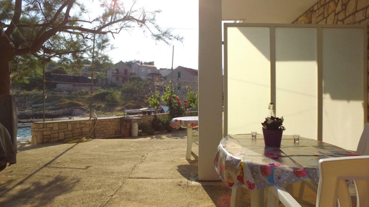 Apartment Karuza Rukavac Вис Екстериор снимка